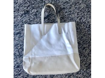 Estee Lauder - White And Tan Bucket Bag