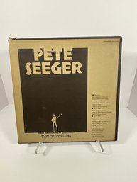 Pete Seeger 'Sings & Answers Questions' Album