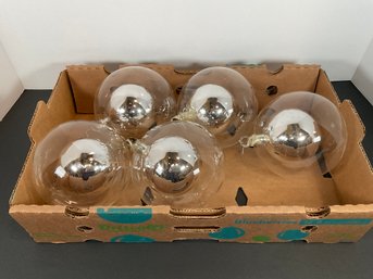 Glass Xmas Ornaments - Silver Ball