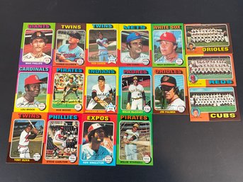 75' Topps Baseball Card Selection -