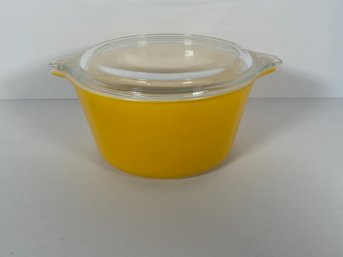 Vintage Round Pyrex Dish