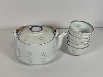 Japanese Tea Pot & Cups -