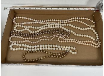 Pearl Necklaces - Lot