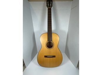 Takamine F312 Guitar (Local Pick Up ONLY)