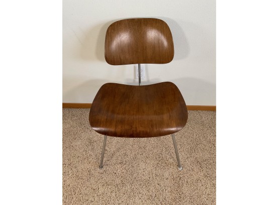 Mid Century - 1950's Early Vintage Eames/Herman Miller DEM Plywood Chair - (Lot 1)