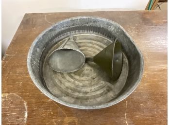 Vintage Oil Pan And Funnels