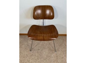Mid Century 1950's Early Vintage Eames/Herman Miller DEM Plywood Chair - (Lot 3)