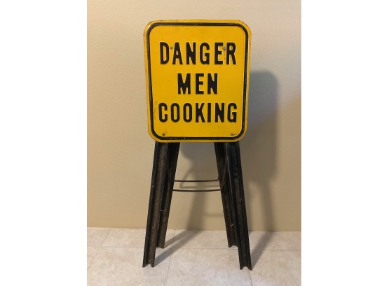 Danger Men Cooking - Cooking Tray / BBQ Vintage 60's - RARE !!