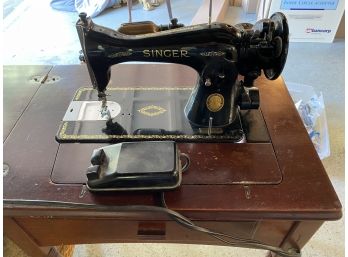 Vintage 1952 Singer Sewing Machine -