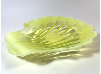 Vaseline Opalescent Art Glass Shell