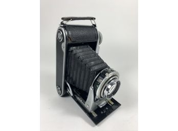 Rare Voigtlander Camera - Synchro Compur