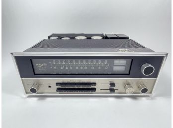 High End Audio - Macintosh - Solid State Receiver - MAC 1900