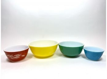 Set Of 4 Mid-century Pyrex Nesting Mixing Bowls