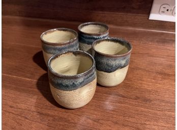 Set Of 4 Thumb-grip Cups
