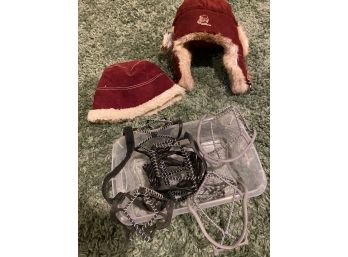 Yak Track/gloves/hat Lot