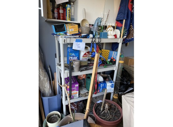 Gardening Lot With Lots Of Extras