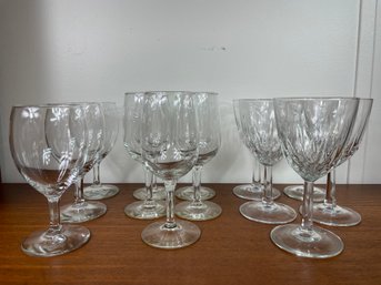 Lot Of Glass/crystal Wine Glasses