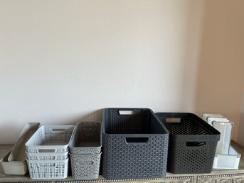 Lot Of Plastic Baskets & Trays