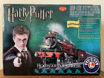 Lionel O-gauge Harry Potter Hogwarts Express Train