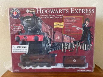 Lionel G-gauge Harry Potter Hogwarts Express Battery Powered NEW IN BOX