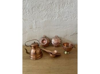Lot Of Miniature Copper Kitchen Items