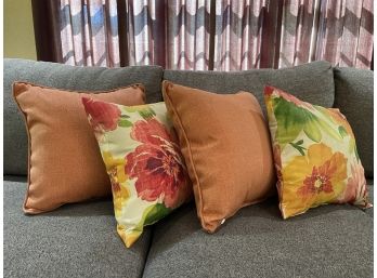 Lot  Of 4 Decorative Pillows