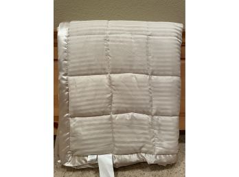 Queen Size Polyester Filled Quilted Blanket/duvet