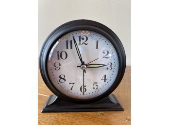 Retro Quartz Alarm Clock