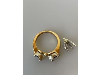 Woman's 14K Yellow Gold Ring