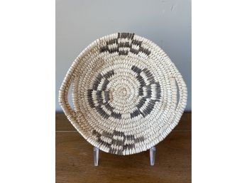 Antique/Vintage Native American Handwoven Basket