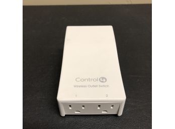 Control 4 Wireless Outlet Switch