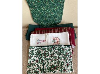 Lot Of Holiday Table Linens