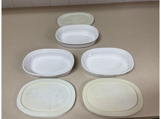 3 Corningware Oval Baking Dishes With Lids