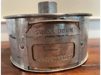 Vintage Swans Down Cake Flour Pan