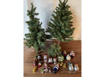 Lot Of Miniature Christmas Trees With Glass Ornaments