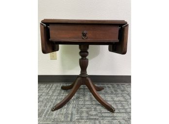 Antique/vintage Duncan Phyfe Side Table