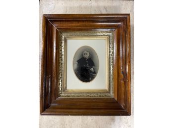 Antique Victorian Child's Photograph In Walnut Frame