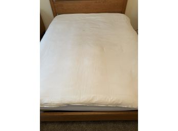 Queen Size Down Filled Comforter In Cotton Duvet Cover