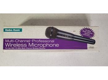 Radio Shack Multi Channel Professional Wireless Microphone (in Box)