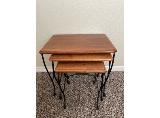 Set Of Nesting Tables (#1)
