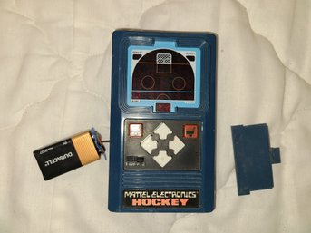 Rare Working Vintage Retro Handheld Mattel Electronics Hockey Amazing That It Still Works Has Sound