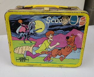 Vintage 1970s Scooby-Doo Lunchbox