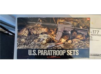 1980s LS U.S. PARATROOP SETS 1/1 M177 Colt AR-15 Model. Plastic Model Was Made In Japan