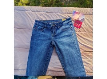 NEW SEVEN 7 BRAND JEANS SIZE 32 CLASSIC FLARE
