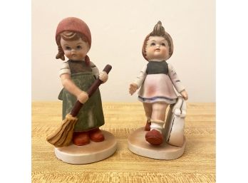 Pair Of Figurines Made In Taiwan