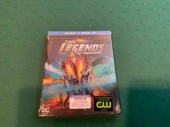 DCs Legends Of Tomorrow, Complete First Season, NEW