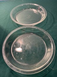 2 Clear Glass Pyrex Pie Plates / 9 Inch & 9.5 Inch