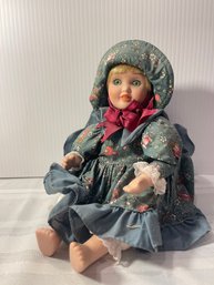 Anco Porcelain Doll Sitting 7.5 Windup With Music 1993