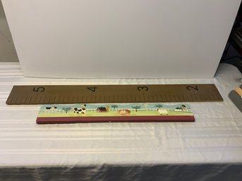 Wooden Wall Plaque And Wooden Child Growth Chart
