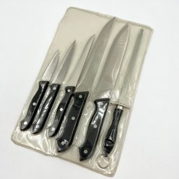 SEALED - Six Piece Stainless Steel Cutlery Knife Set